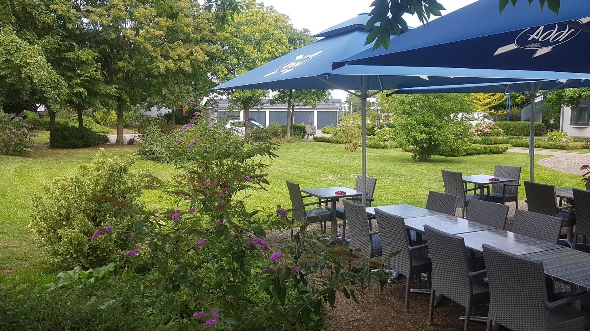 Hotel Restaurant La Tour Romaine - Haguenau - Strasbourg Nord Schweighouse-sur-Moder Exterior foto